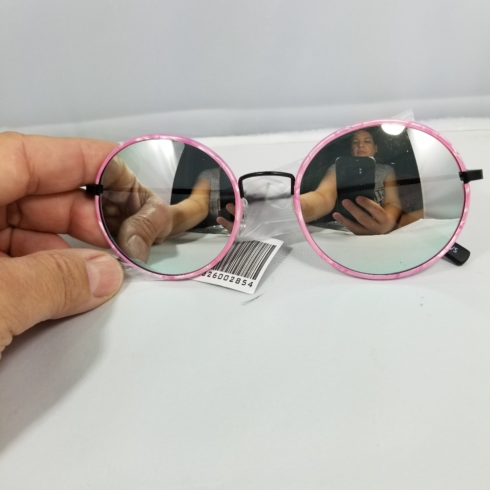 Perverse sun glasses - Picture 5 of 6